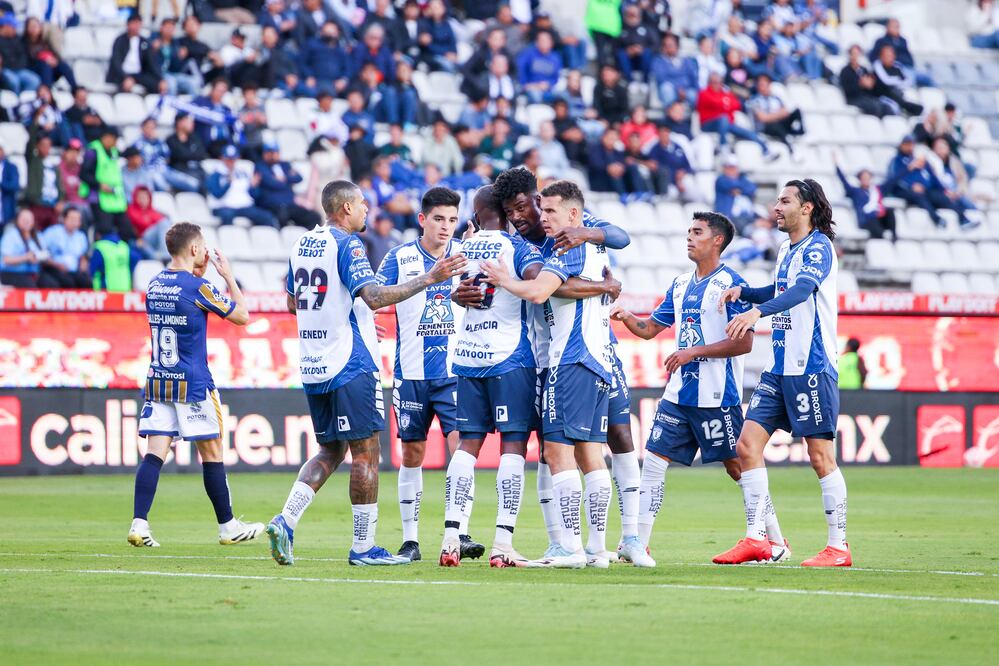 Pachuca en festejo de gol, tras derrotar al Atlético de San Luis en la Jornada 11 del Apertura 2025 - Foto: Imago7