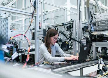 Cerrar la brecha digital de género, la clave para la digitalización en Latinoamérica