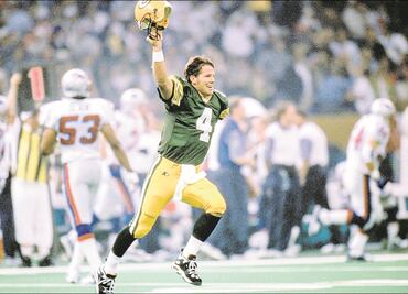 Acusan a Favre, ex QB de Packers, de estar involucrado en fraude