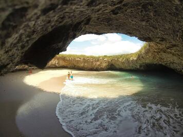 Reabrirán playa en Islas Marietas, Nayarit