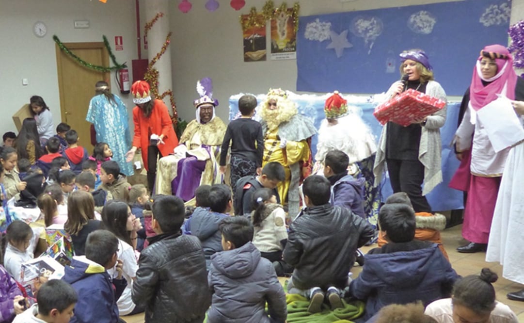 Los niños piden usualmente el juguete de moda, pero también hay historias muy conmovedoras, recuerdan los Reyes Magos de Verdad. Fotos: Cortesía de Reyes Magos de verdad