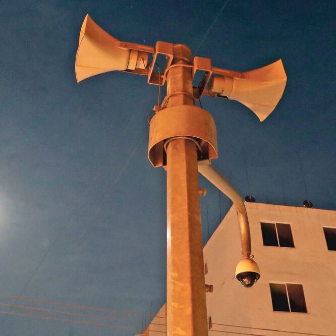 Hasta septiembre pasado había 832 aparatos que, debido a su obsolescencia o a que fueron vandalizamos, no funcionan, de acuerdo con el Gobierno. (ARCHIVO EL UNIVERSAL)