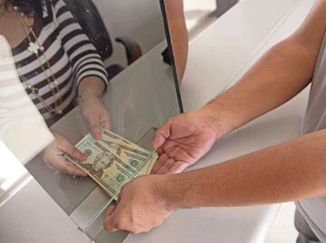 Migrantes: AMLO se adjudica remesas