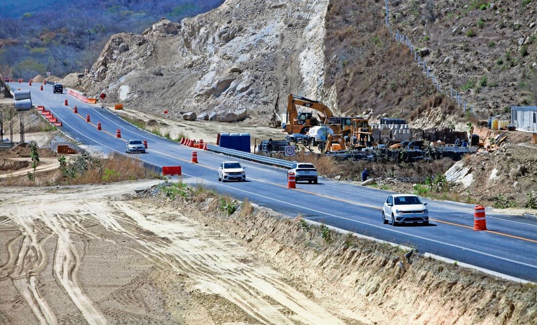 En una perspectiva comparada, la densidad carretera del país es moderada, asegura el gremio constructor. Foto: Archivo | El Universal