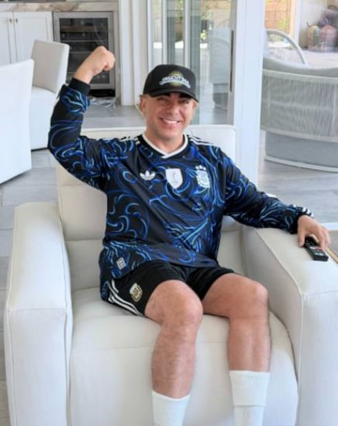 Esta fue la imagen que abrió el debate entre los fans de Cristian Castro. Foto: Instagram.