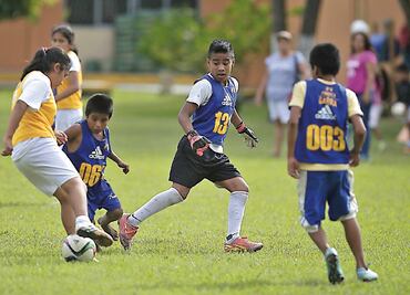 Niños triquis, atigrados