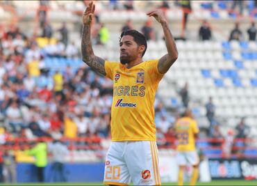 Quieren el regreso de Javier Aquino al Cruz Azul