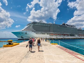 Impiden desembarque de crucero en Manzanillo tras detectarse casos de Covid