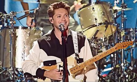 Niall Horan lleva al cielo a fans mexicanas