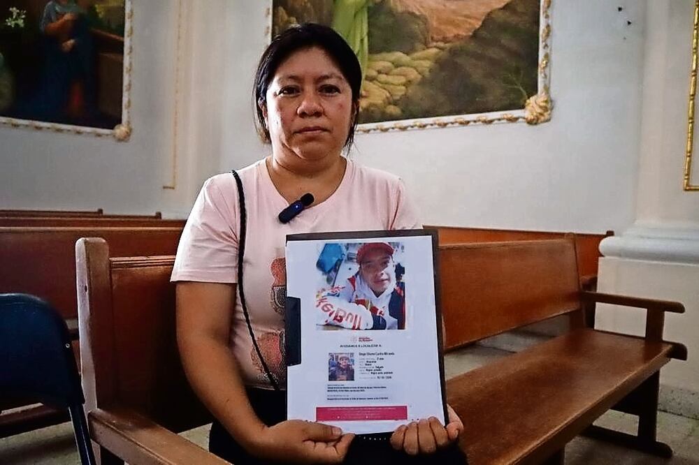 Alejandra afirma que cuando pide a autoridades buscar a su hijo en Tixtla, donde desapareció, le dicen que no porque es una zona peligrosa.
