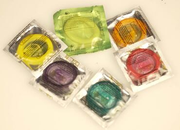 La Policía confisca 345 mil condones usados para revender en Vietnam