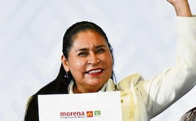 "No lo pueden dejar vivo, lo quieren acabado"; Ana Lilia Rivera acusa compaña contra AMLO tras retiro de visa de Andy