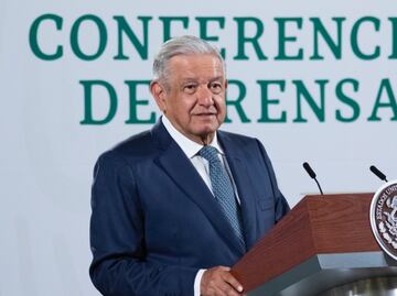 AMLO llama al PRI y demás partidos a definirse con la reforma eléctrica