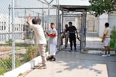 CNDH acusa violación a derechos en cárceles