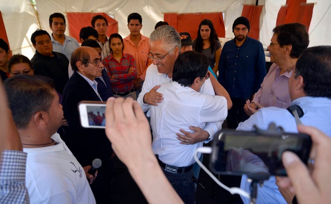 En sus primeras palabras, el rector agradeció el apoyo de toda la comunidad universitaria y organizaciones civiles. /Tony Rivera - EL UNIVERSAL
