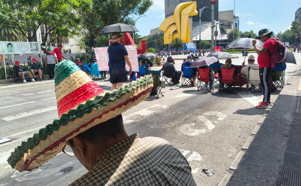Maestros de la CNTE cierran cruce de Paseo de la Reforma, Avenida Juárez y Bucareli este 12 de junio. Foto: Luis Camacho / EL UNIVERSAL