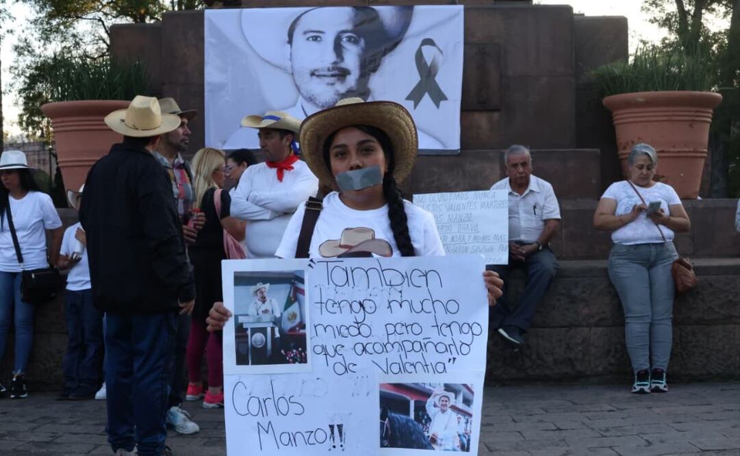 Decenas de personas marcharon de manera pacífica y en silencio por la Paz y Justicia en el Estado (06/11/2025). Foto: Luis Camacho / EL UNIVERSAL