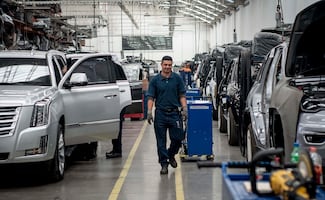 Se recupera el empleo en el sector automotriz