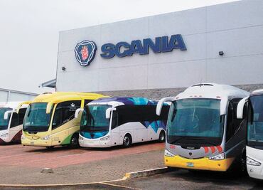 Scania alista pipas para reparto de combustible