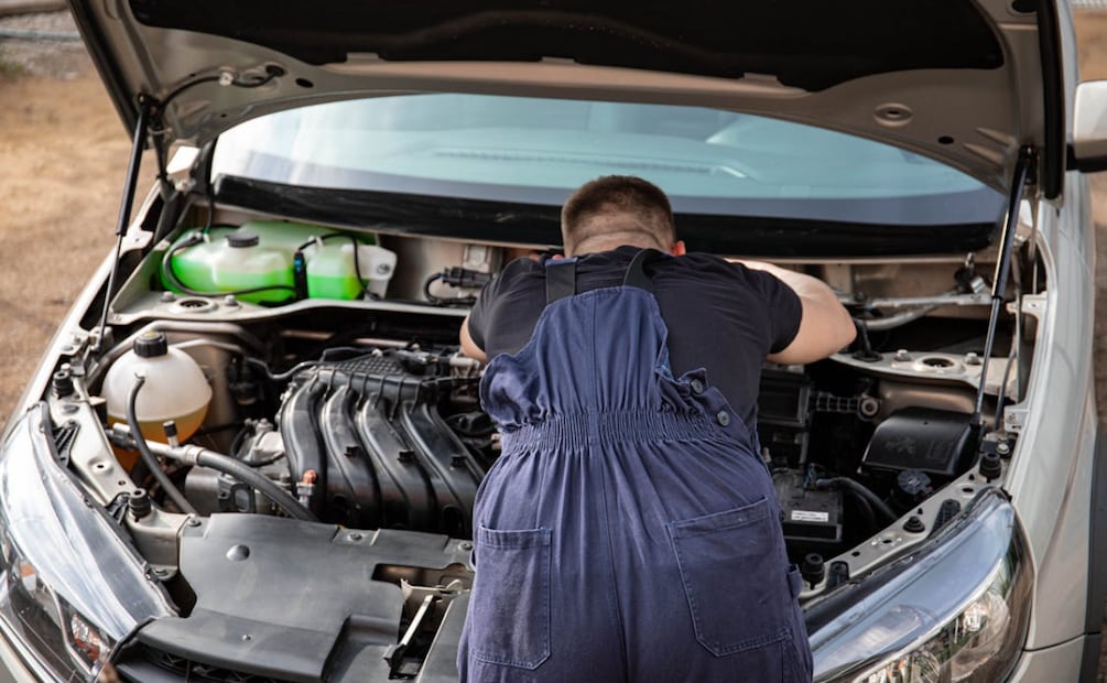 El mantenimiento es clave para evitar que el motor se desviele. Foto: Pexels