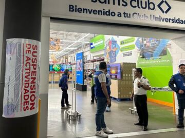 Suspenden temporalmente tienda de conveniencia en Benito Juárez; vecinos denuncian afectaciones por obstrucción vial y basura