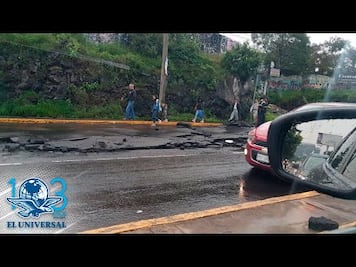 Lluvia levanta asfalto en la Picacho-Ajusco