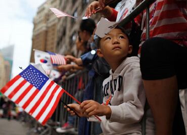 Study projects Asians will become largest U.S. immigrant group