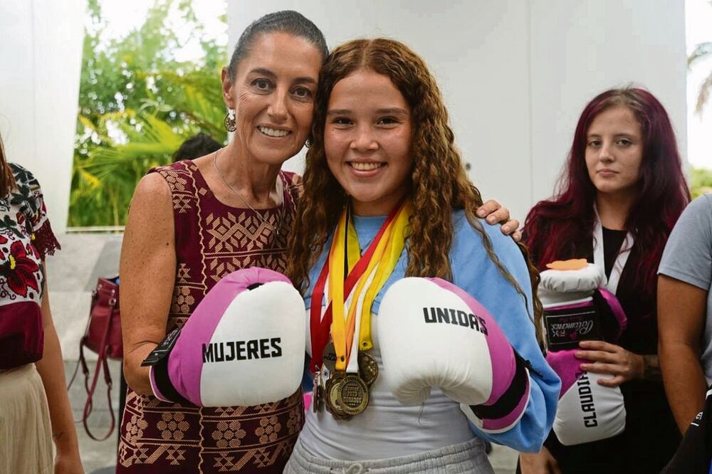 Claudia Sheinbaum anima a mujeres a buscar cargos.