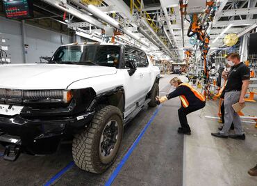 General Motors detiene producción en ocho plantas, debido a semiconductores