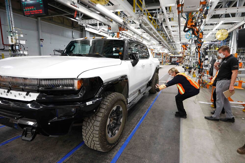 General Motors detiene producción en ocho plantas, debido a semiconductores