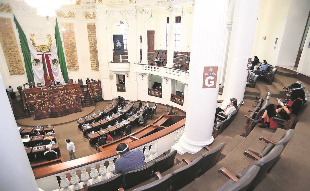 Los integrantes de la Jucopo del Congreso local definen quiénes serán los integrantes de gabinete que acudirán al pleno. Foto: Archivo/EL UNIVERSAL.