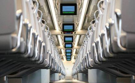 Reportan a 10 hospitalizados tras apuñalamiento masivo en tren de Reino Unido; detienen a dos 