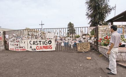 Entrega STPS a expertos internacionales expediente para rescate en Pasta de Conchos 