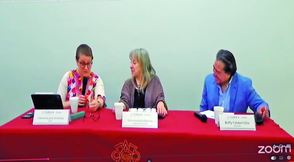En la mesa participaron (de izquierda a derecha): Catherine Andrews (CIDE), Silvia Dutrénit (Instituto Mora) y el antropólogo Bolfy Cottom. Foto: Youtube: Coordinación Nacional de Antropología - INAH