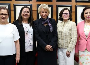 Diputados reconocen trabajo de Sánchez Cordero a favor de mujeres