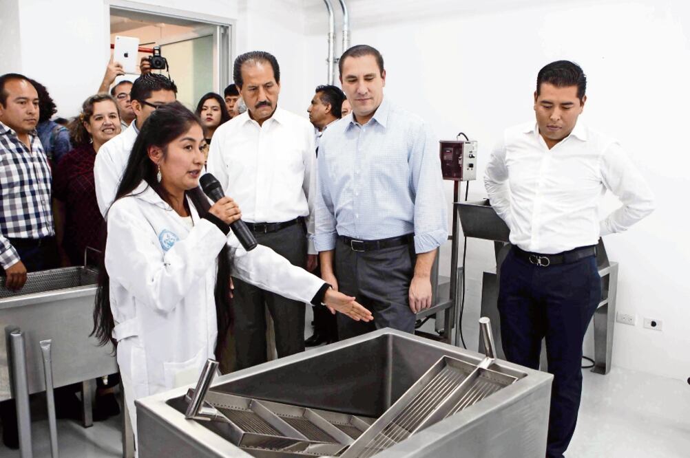 El gobernador Rafael Moreno Valle inauguró el edificio Multilaboratorio del campus de la Benemérita Universidad Autónoma de Puebla (ARCHIVO. EL UNIVERSAL)