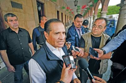 Cuestionan a fiscales y procuradores estatales