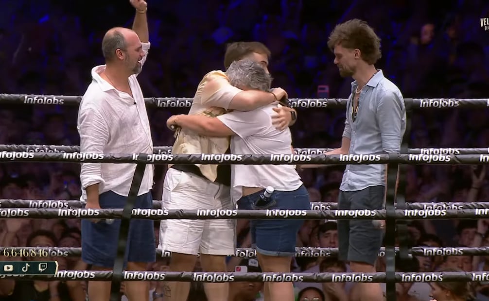 La familia de Gaspi asistió al evento, entre ellos estaba su madre Michelle. Foto: Captura de pantalla