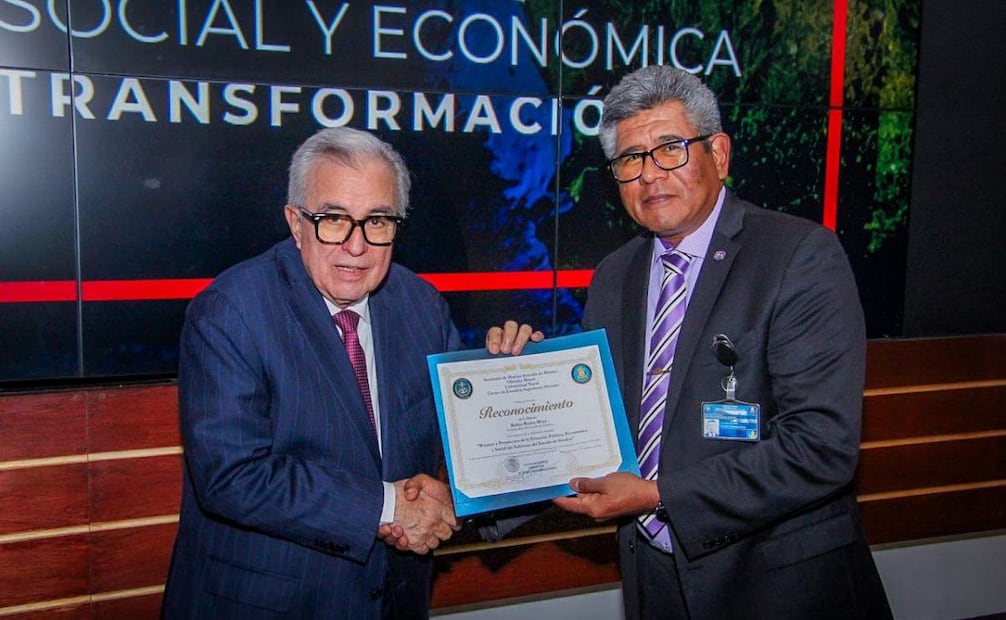 El gobernador de Sinaloa, Rubén Rocha Moya, impartió una conferencia magistral titulada “Sinaloa, situación política, social y económica: los retos para su transformación”. Foto: Especial