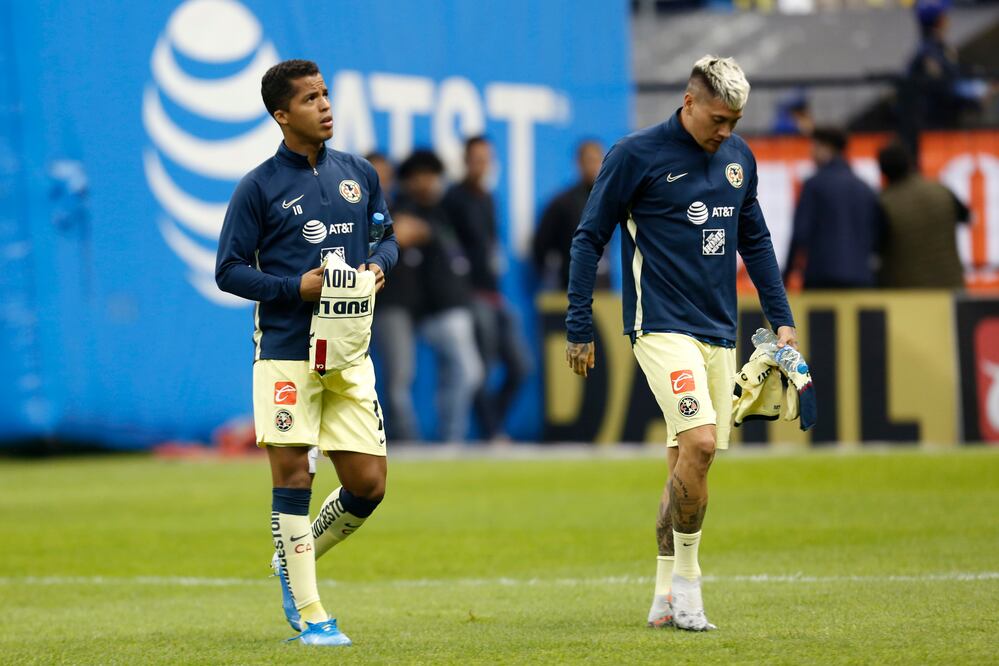Giovani Dos Santos y Nicolas Castillo - Imago7