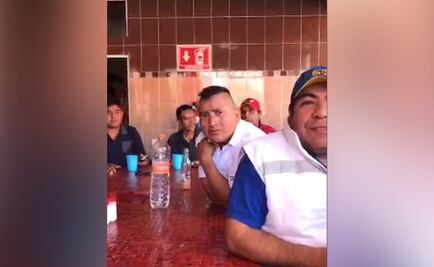 Xóchitl invita a trabajadores de “El Borrego Viudo” a partido del Cruz Azul