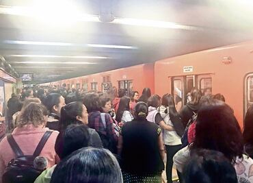 Revisión de aparatos en L-1 provoca caos y retrasos