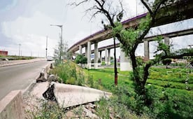 Batallan para tomar curva de la Concordia; a un año de la tragedia