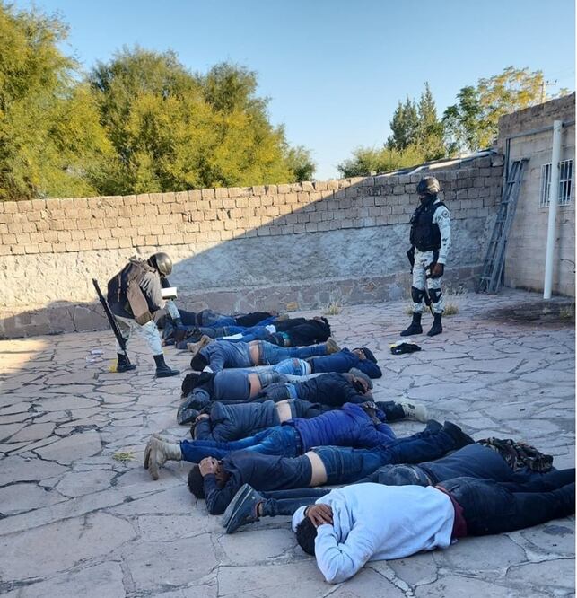 Tras la agresión, se montó un dispositivo de seguridad, que permitió a la GN llevar a cabo la detención de 16 individuos. Foto: GN y Sedena
