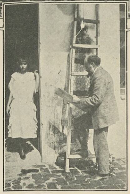 Atl iniciando un "fresco", sostenido por la inspiración de Nahui Olin. Foto: Hemeroteca El Universal.