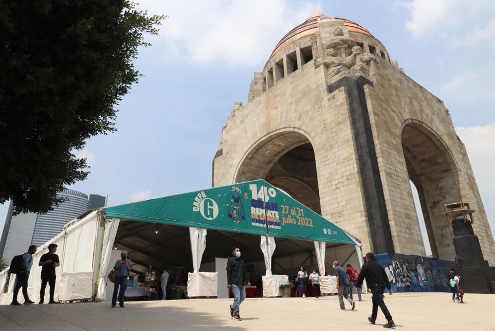 El Gran Remate de Libros se instalará la explanada del Monumento a la Revolución, del 5 al 9 de abril.
Foto: Secretaría de Cultura de la CDMX