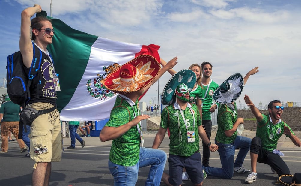Cuidado con el Perro se une a los festejos del futbol en CDMX. Foto: iStock