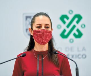 Sheinbaum se pone traje de luces