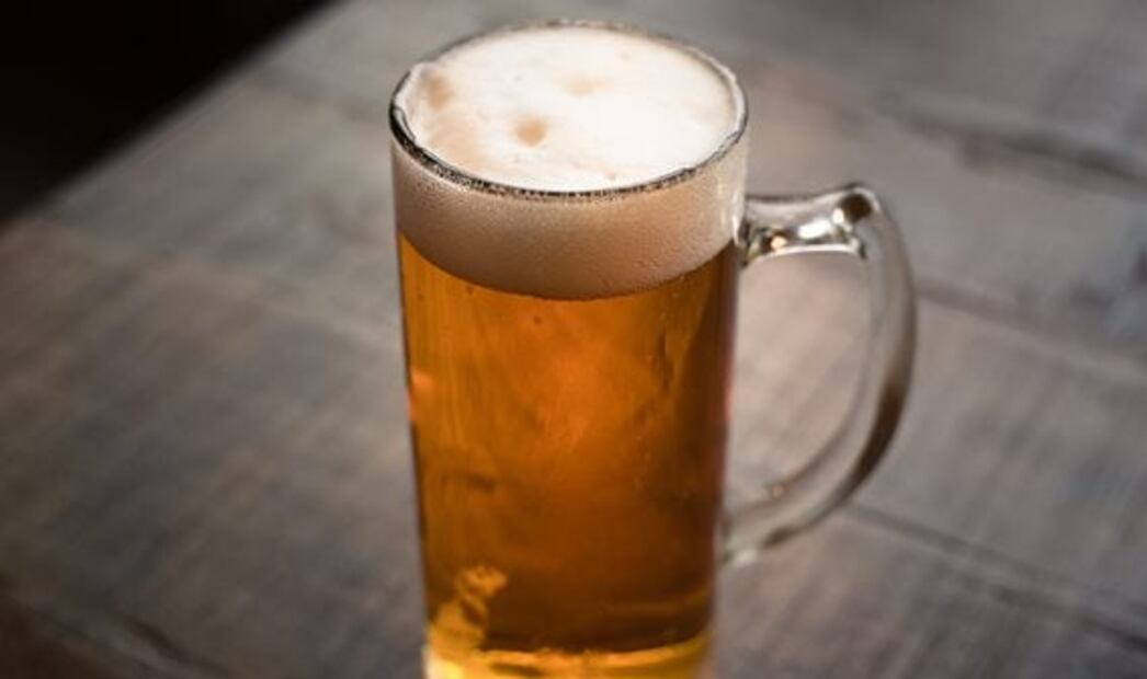 Beneficios de la cerveza con limón