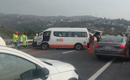 Choque múltiple en la Toluca-Naucalpan; falla de frenos en autobús deja 23 lesionados
